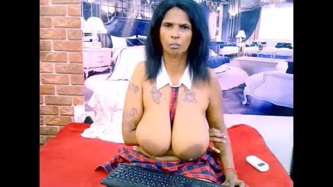 sexyva4u2luv online show from March 24, 8:53 am