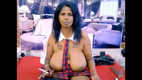 sexyva4u2luv online show from April 10, 6:30 am