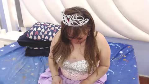 Mary online show from November 6, 2:42 pm