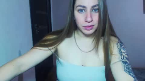 Snapshot of sexyyuliia777 chatting on October 22, 5:54 am Yuliia online show from October 22, 5:54 am