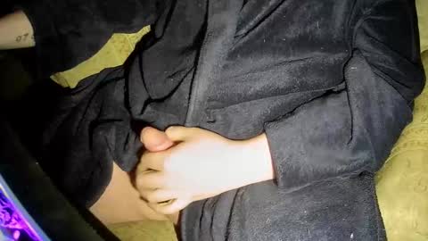 no face online show from March 6, 9:41 am