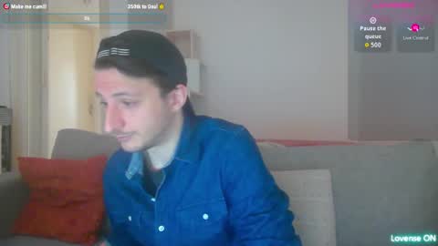 Snapshot of shadysinnerman chatting on October 25, 8:46 am Sinnermann online show from October 25, 8:46 am
