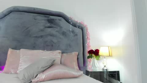 Shaina online show from May 15, 9:44 pm
