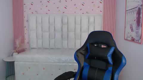 Shalon  online show from January 8, 1:06 pm