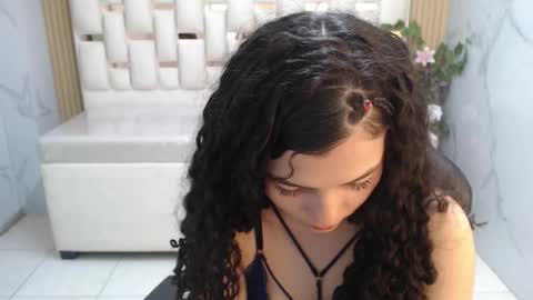 Shalon  online show from November 19, 2:49 pm