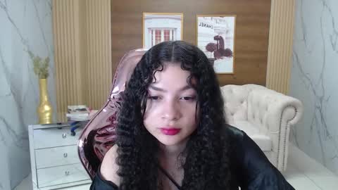 Shalon  online show from November 30, 4:36 pm