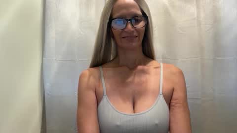 Shaman Woman online show from October 27, 4:51 pm