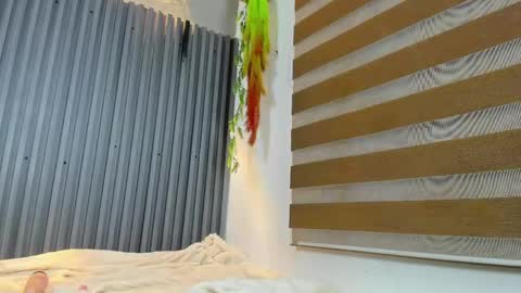 shammy_rosse online show from May 24, 5:03 am