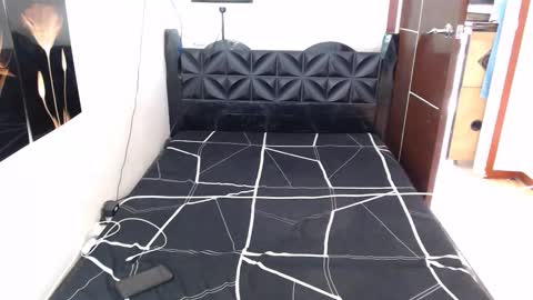 shane_018 online show from March 10, 6:29 am