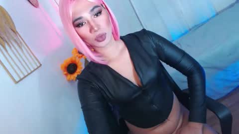 MISS SHANE online show from April 2, 1:13 am