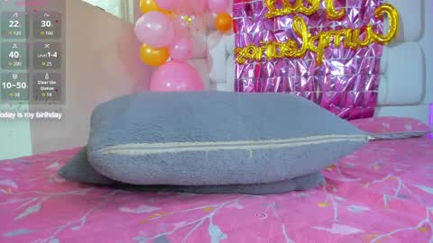 Shana online show from March 28, 3:13 pm