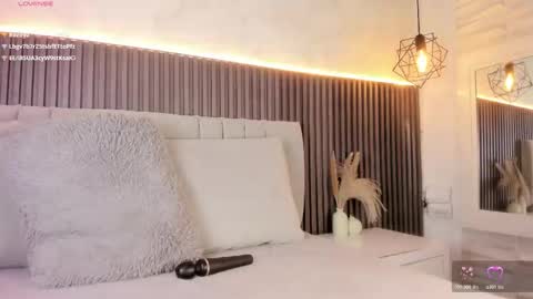 SHANON online show from November 21, 7:23 pm