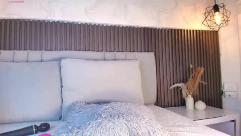 SHANON online show from February 18, 7:13 pm