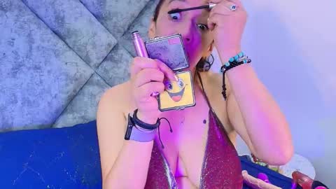 shantey online show from November 8, 4:21 pm