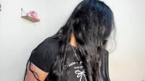 Snapshot of shara_jones chatting on November 2, 4:45 am Sara online show from November 2, 4:45 am