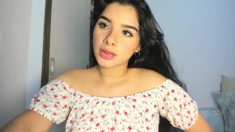 Sara online show from December 22, 6:09 am