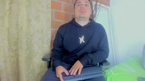 jhon deibyd online show from May 20, 3:36 am
