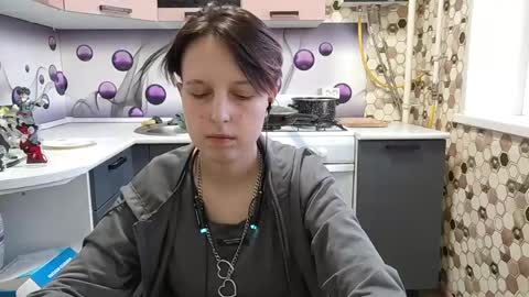 Sara online show from June 3, 5:07 pm