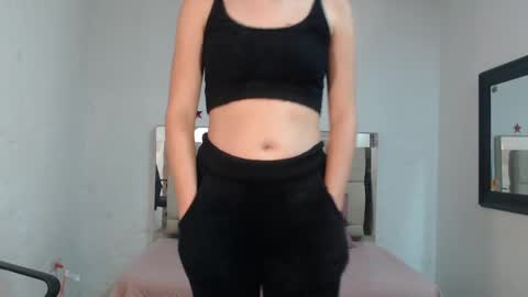 Sara online show from March 5, 2:01 pm