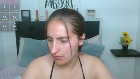 Snapshot of sharon_10_ chatting on October 26, 2:34 am sharon_10_ online show from October 26, 2:34 am