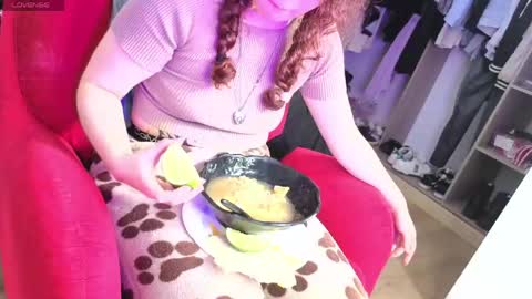 kitsune online show from April 18, 3:03 pm