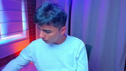 Shawn online show from December 17, 2:13 pm