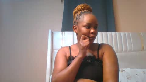 Snapshot of shay_diva chatting on October 30, 7:47 pm Shay diva online show from October 30, 7:47 pm