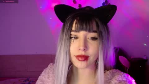 Shayla 3 online show from November 9, 9:50 pm