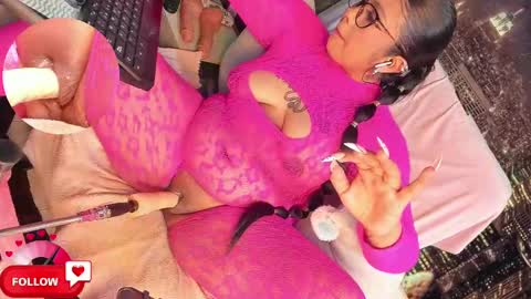 Snapshot of shayna_manson_ chatting on February 27, 9:07 am INDEPENDENT MODEL ITS JUST YOU ME online show from February 27, 9:07 am