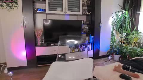 Sheila GMT 2 Tuesday Wednesday Friday Saturday Sunday- 8  5  online show from March 24, 8:53 am