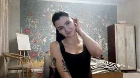 Mila online show from December 3, 7:25 pm