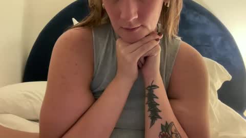 shhshoshhh online show from November 9, 8:00 pm