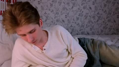 Nenedent online show from April 2, 10:16 pm