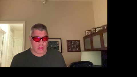 Chicago Guy online show from April 10, 4:29 am