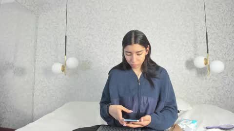 ZUMY ANGELS online show from December 19, 12:11 pm