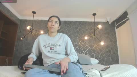 ZUMY ANGELS online show from October 26, 4:57 am