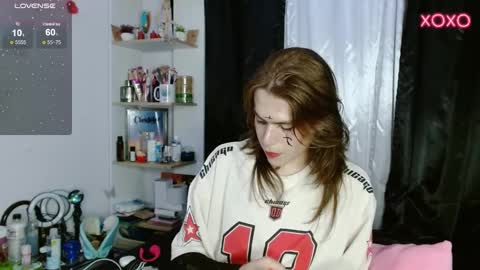 Shun White online show from December 16, 3:19 am