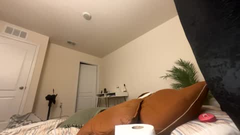 shurthingxx online show from February 25, 11:10 am