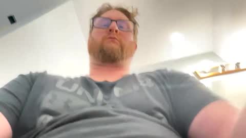 shweatyballs28 online show from January 18, 11:47 pm