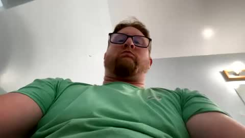 shweatyballs28 online show from October 4, 7:22 pm