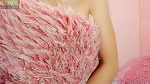 Angel  online show from October 4, 6:39 pm