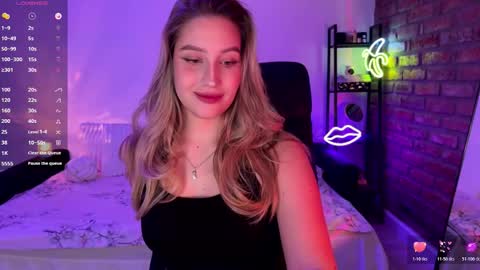 Alice online show from November 25, 11:03 pm