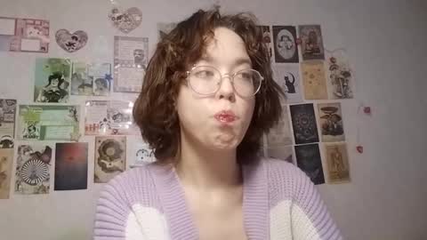 Milena online show from September 22, 1:15 pm