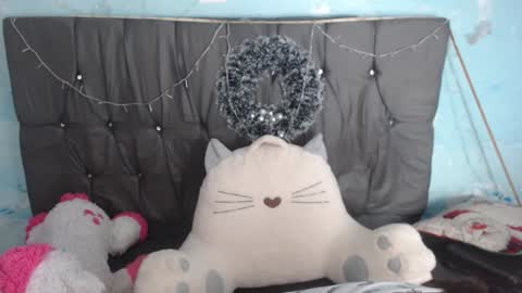 Ana online show from February 1, 12:04 pm