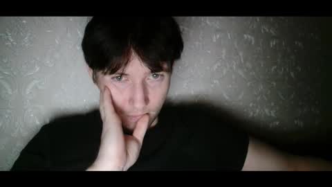 Snapshot of shy_matthew chatting on October 10, 1:00 am Matthew online show from October 10, 1:00 am