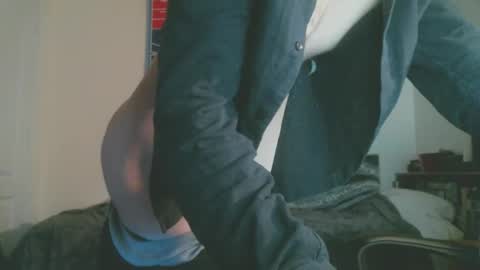 shyboyhugecum2020 online show from January 10, 6:30 am