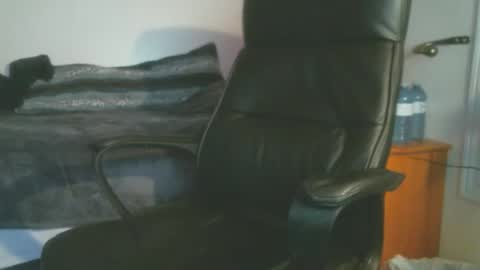 shyboyhugecum2020 online show from February 2, 4:10 am