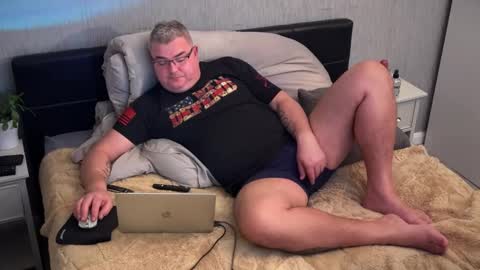 shyboymat69 online show from October 29, 5:25 pm