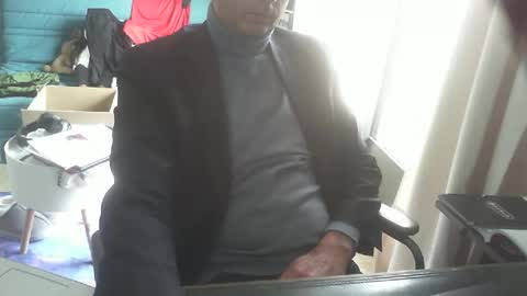 Snapshot of shyfrenchcock chatting on March 10, 1:10 pm shyfrenchcock online show from March 10, 1:10 pm