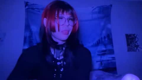 shygirly666 online show from April 3, 7:10 pm